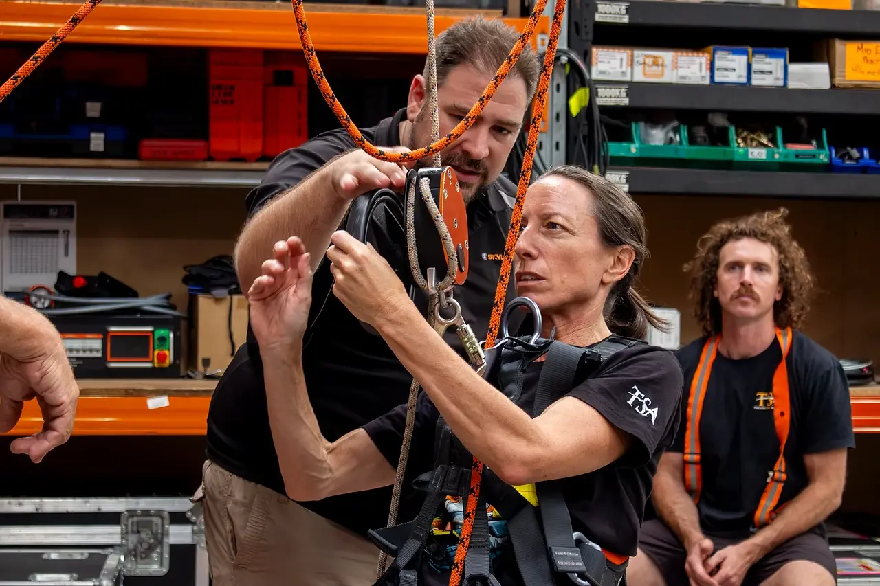 TSA staff working through a Skylotec rescue descender during training