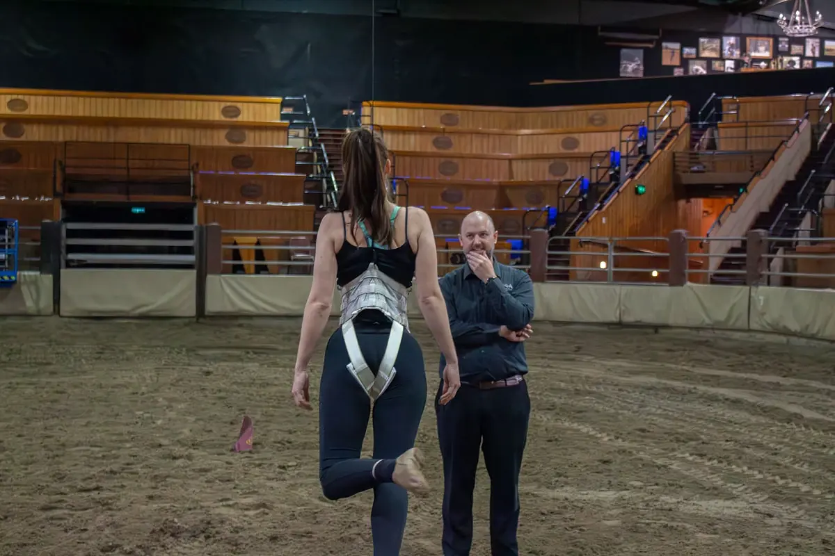 Performer flying training, cable system
